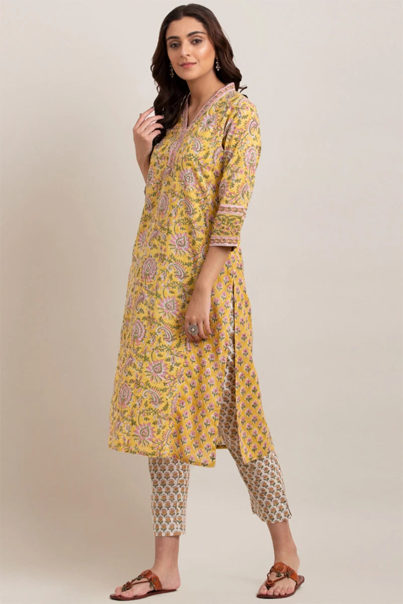 Gauhar Nida Kurta