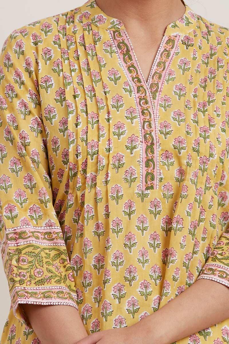 Gauhar Nida Top