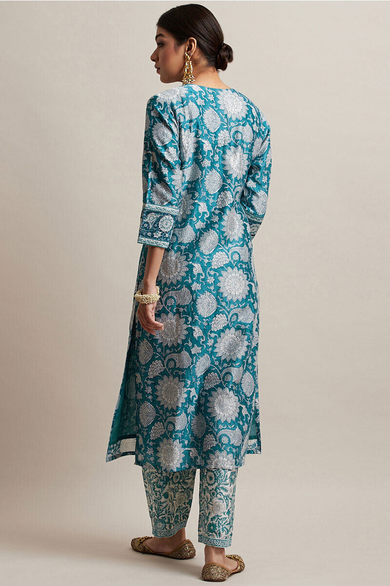 Gul Bano Zeenat Kurta