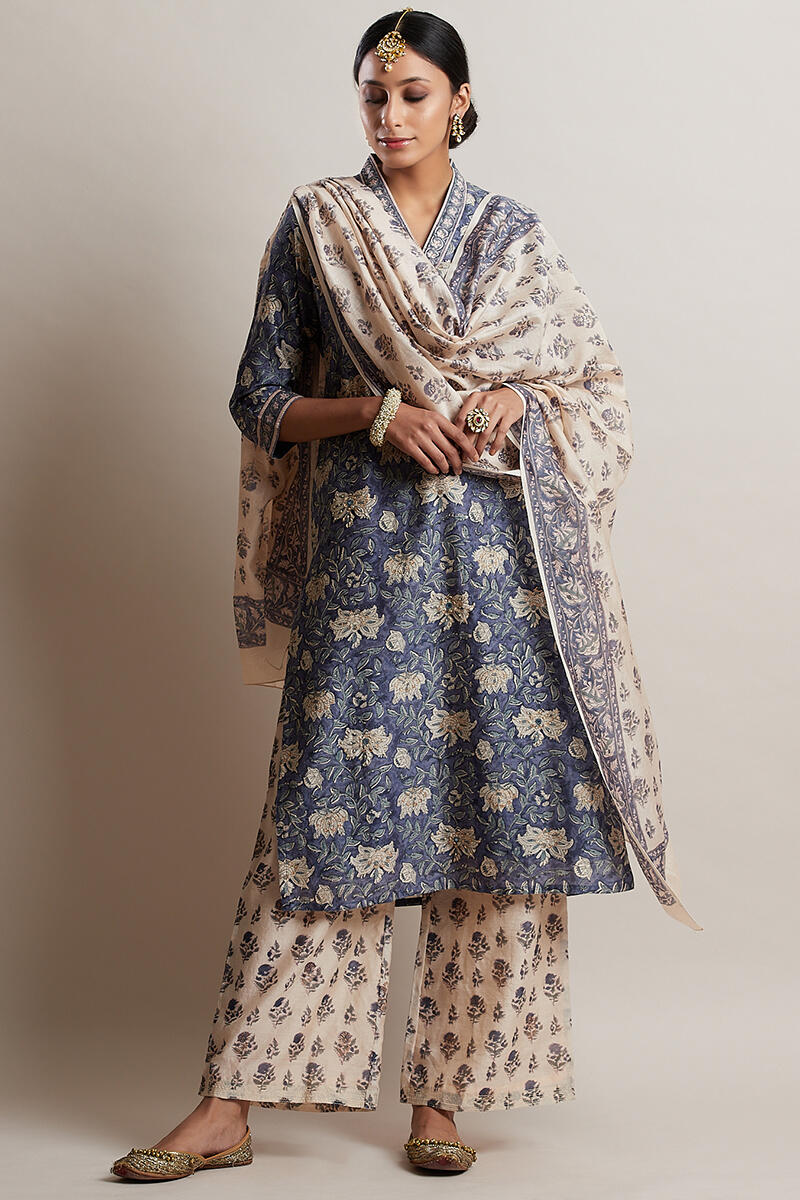 Gul Bano Mehtab Chanderi Farsi