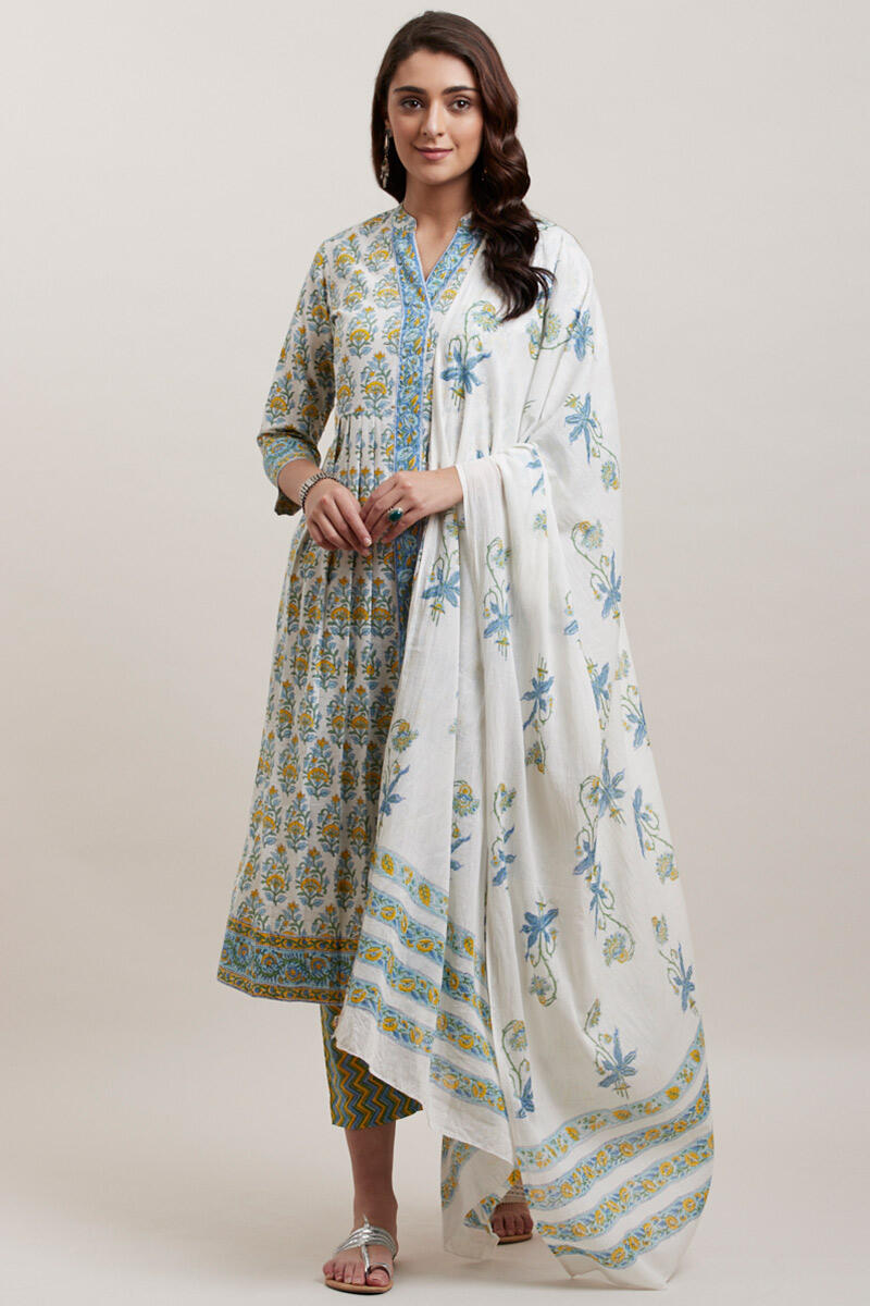 Mehtab Nilofar Dupatta