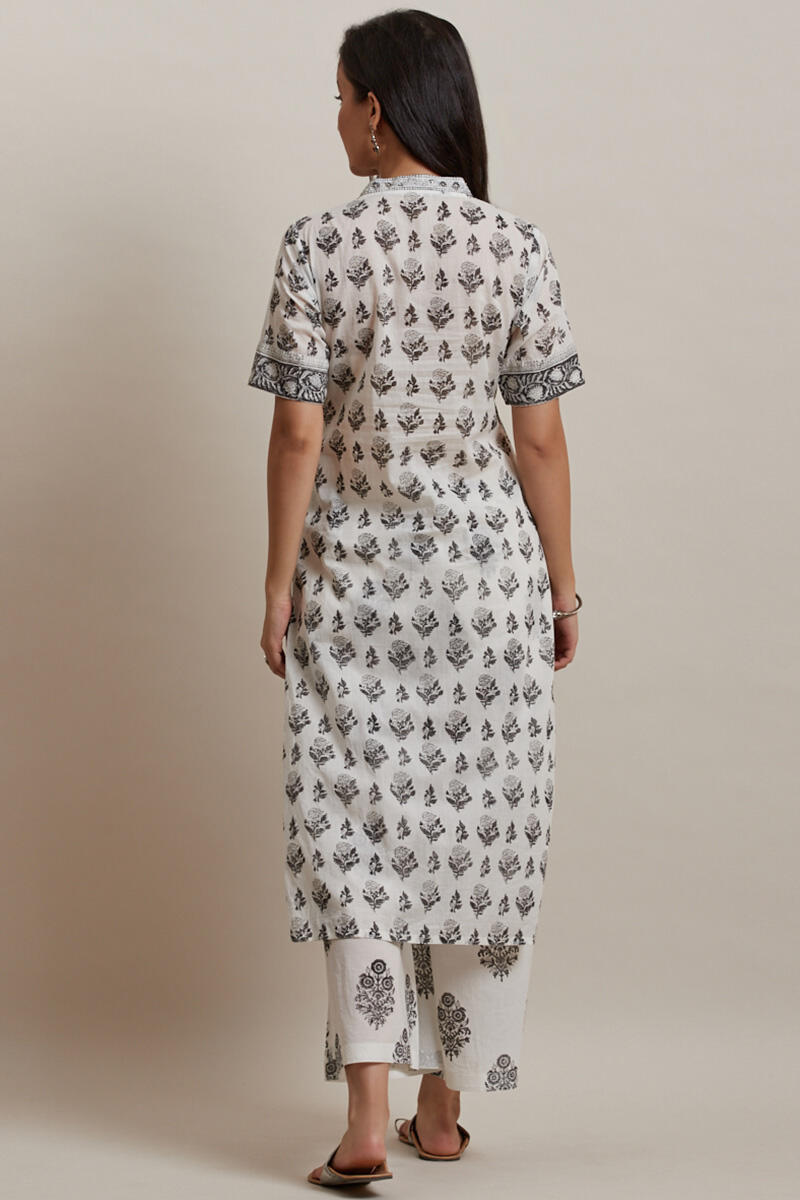 Mumtaz Nazia Kurta