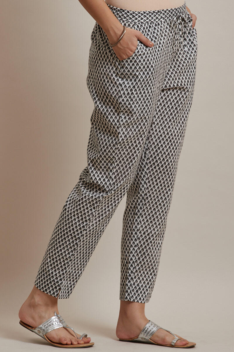 Mumtaz Nazia Narrow Pants