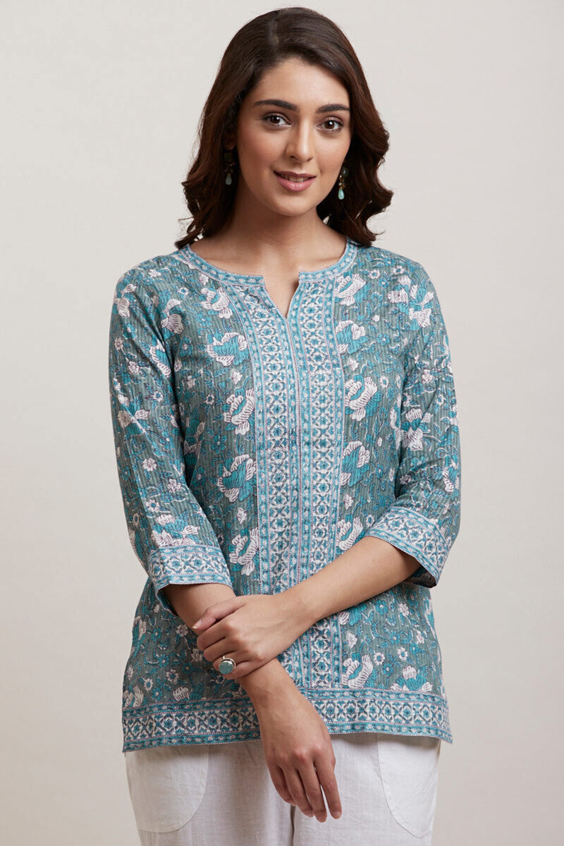 Nausheen Faraz Top