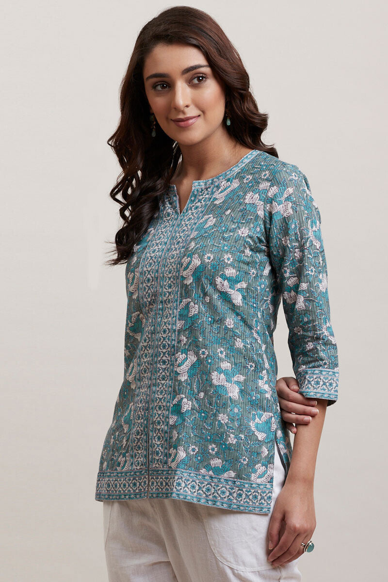 Nausheen Faraz Top