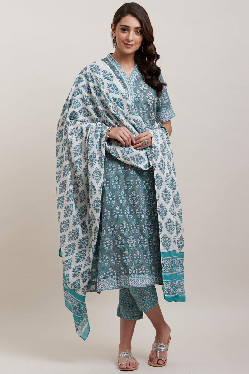 Nausheen Hydri Dupatta