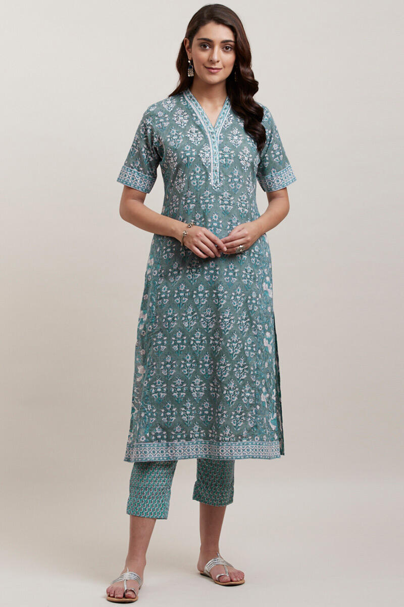 Nausheen Hydri Kurta