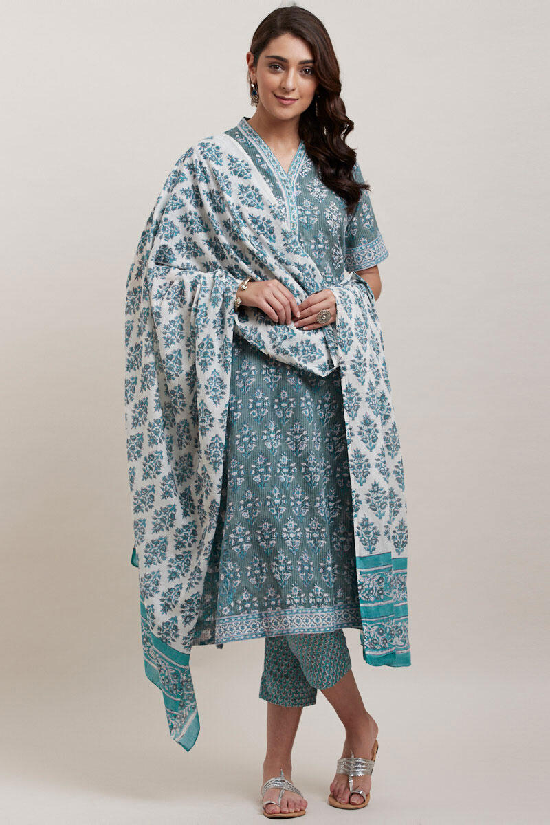 Nausheen Hydri Kurta