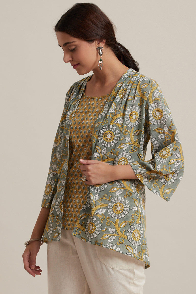 Nausheen Ruhi Kimono