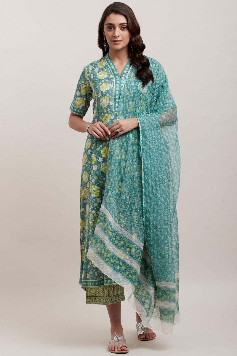 Nausheen Sania Dupatta