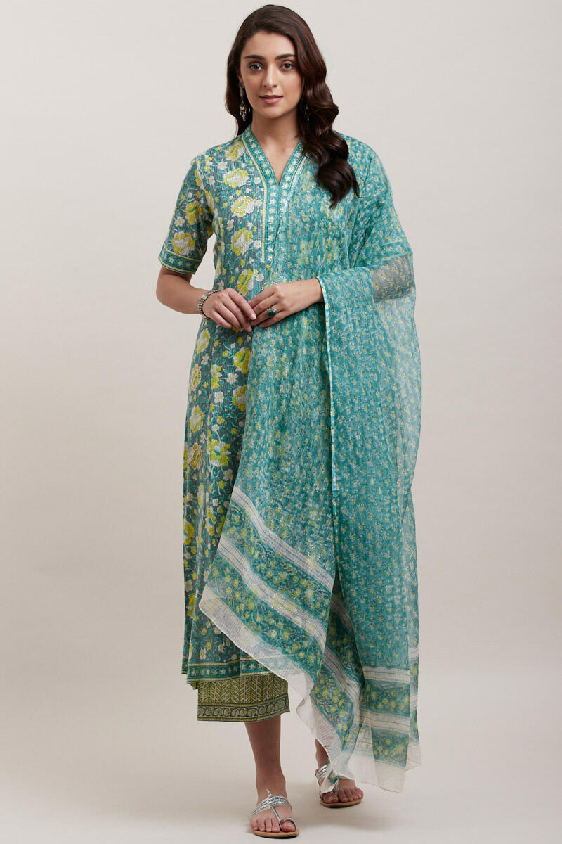 Nausheen Sania Kurta