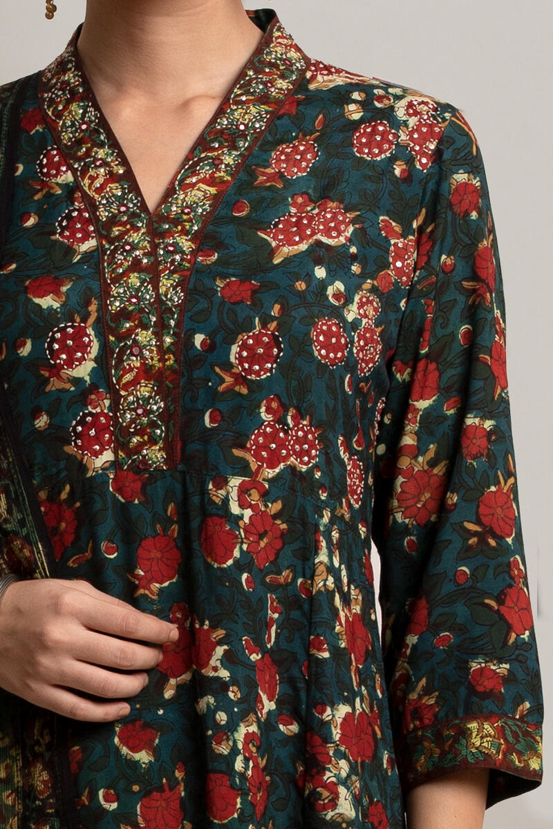 Nur Zeenat Shantung Kurta