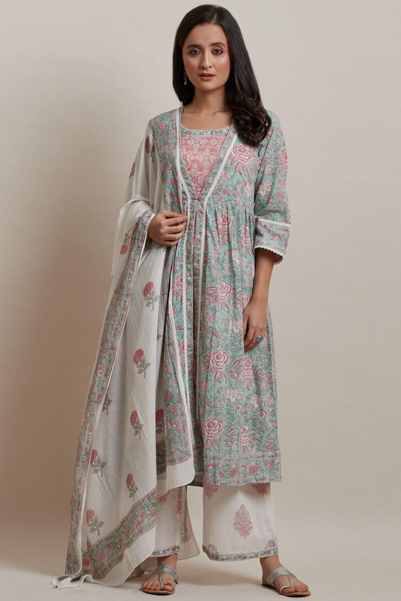 Zunaira Parhez Kurta