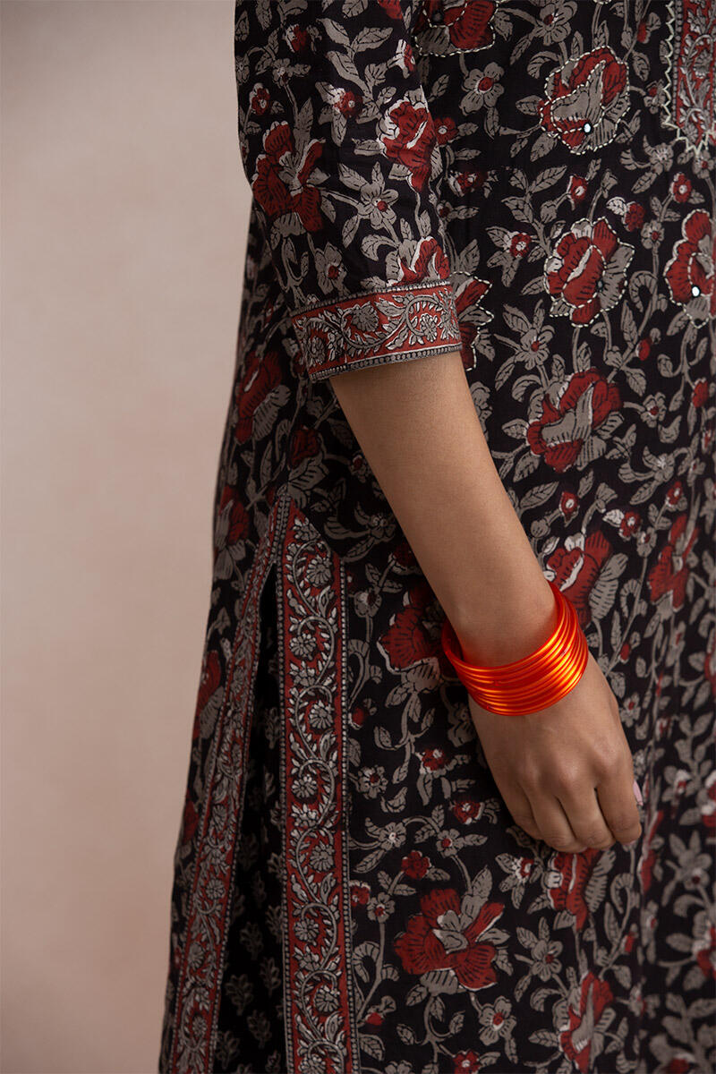 Rehnuma Zoya Kurta