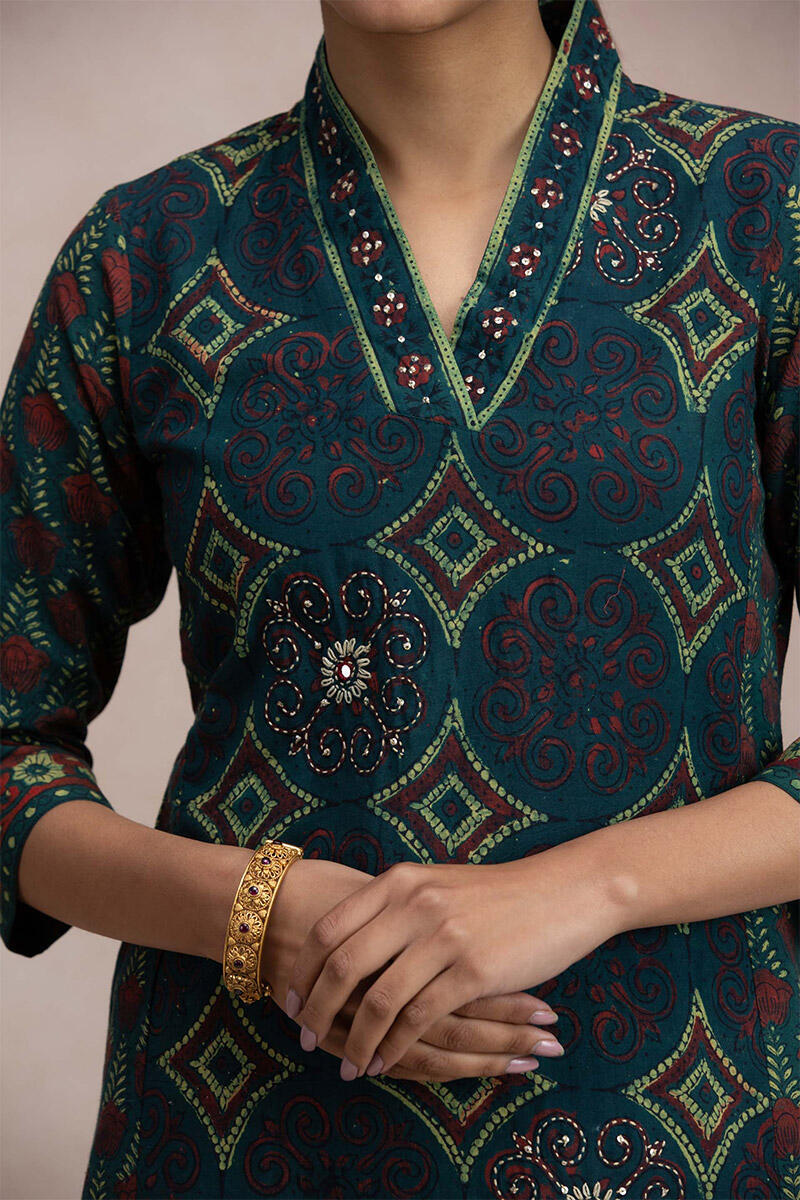 Rehnuma Heer Kurta