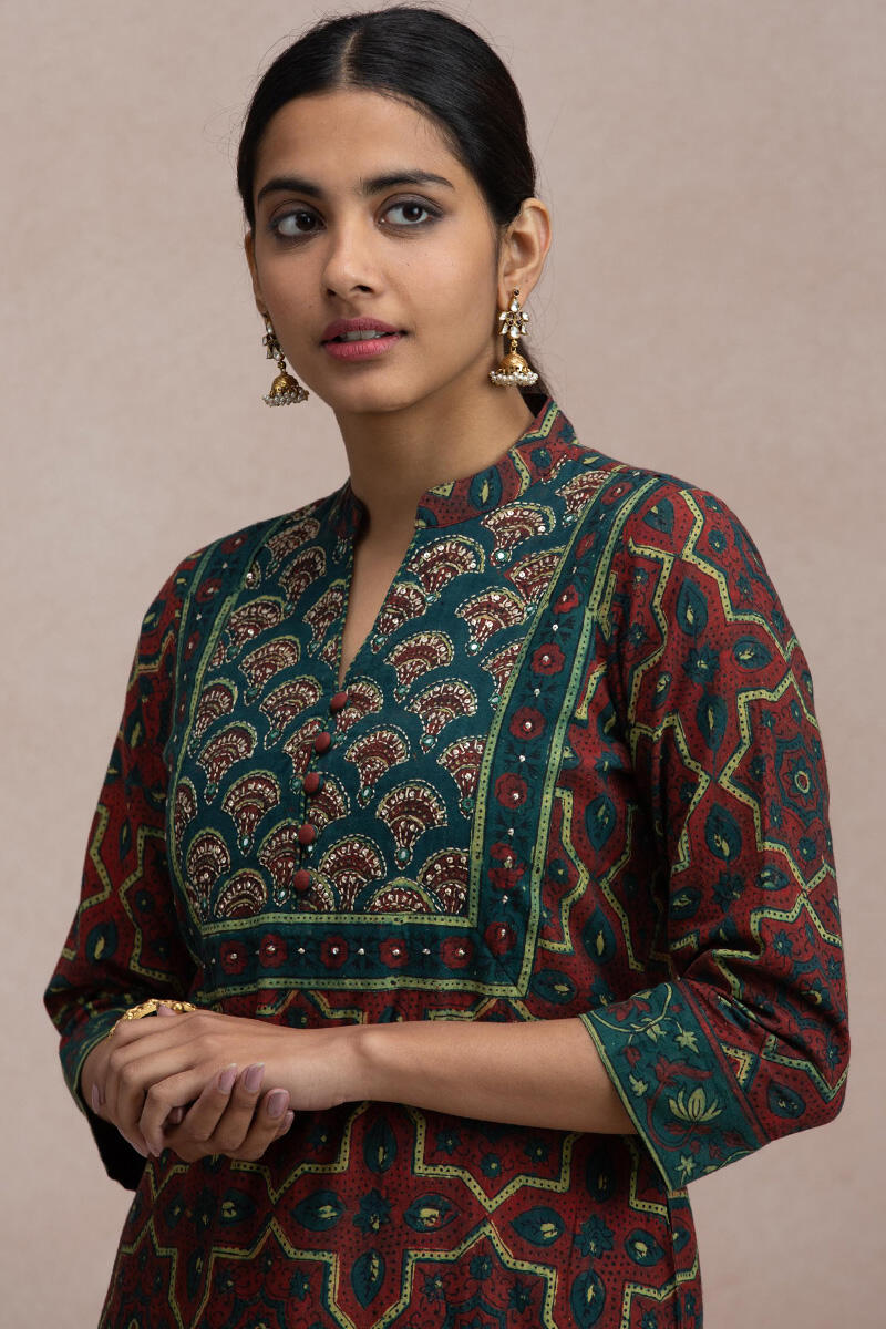 Rehnuma Zafina Kurta