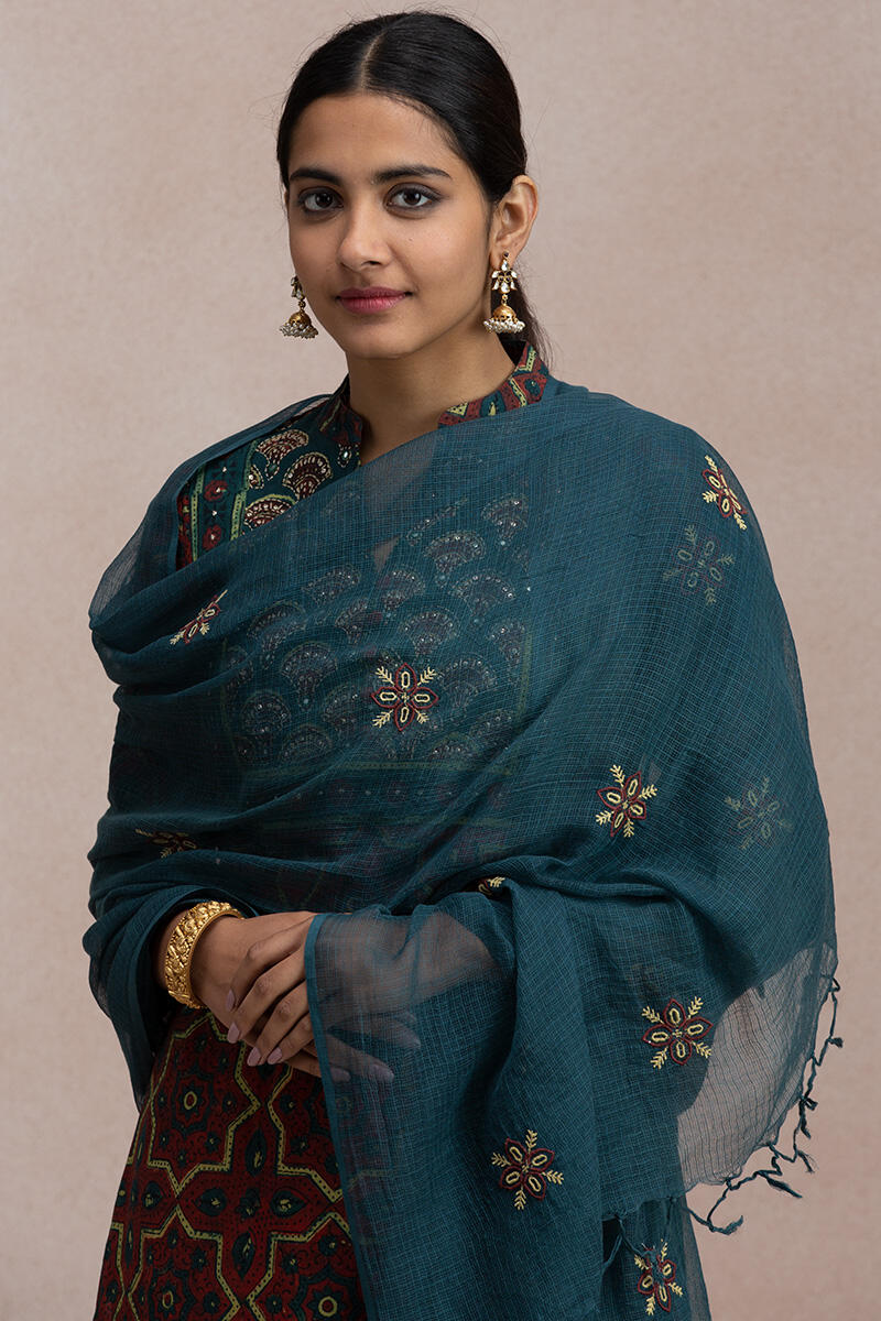 Rehnuma Zafina Dupatta