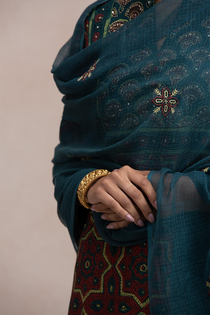 Rehnuma Zafina Dupatta