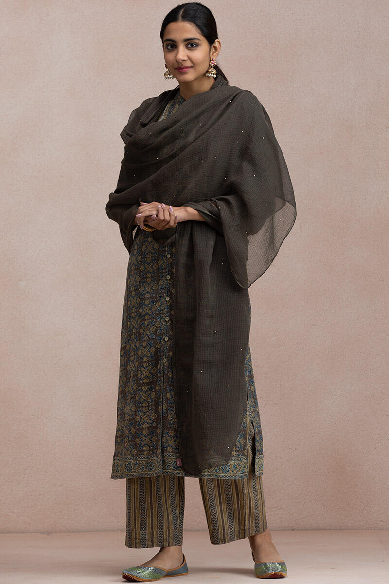 Rehnuma Niloufar Kurta