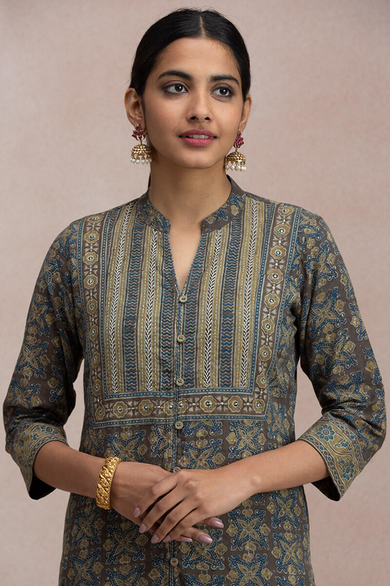 Rehnuma Niloufar Kurta