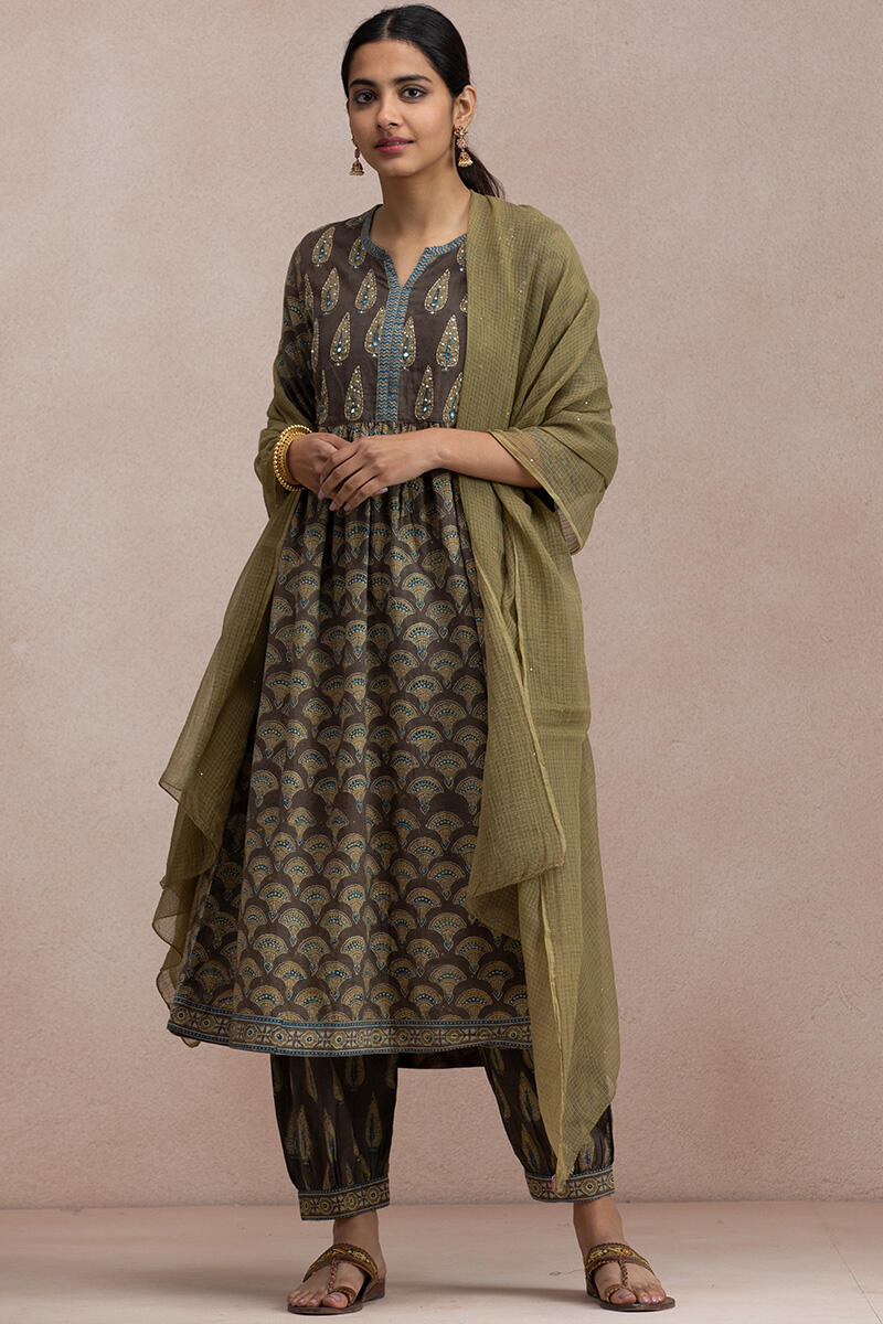 Rehnuma Farah Kurta