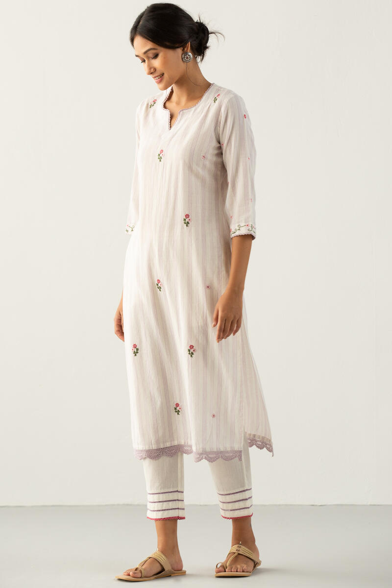 Gulbarg Azah Kurta