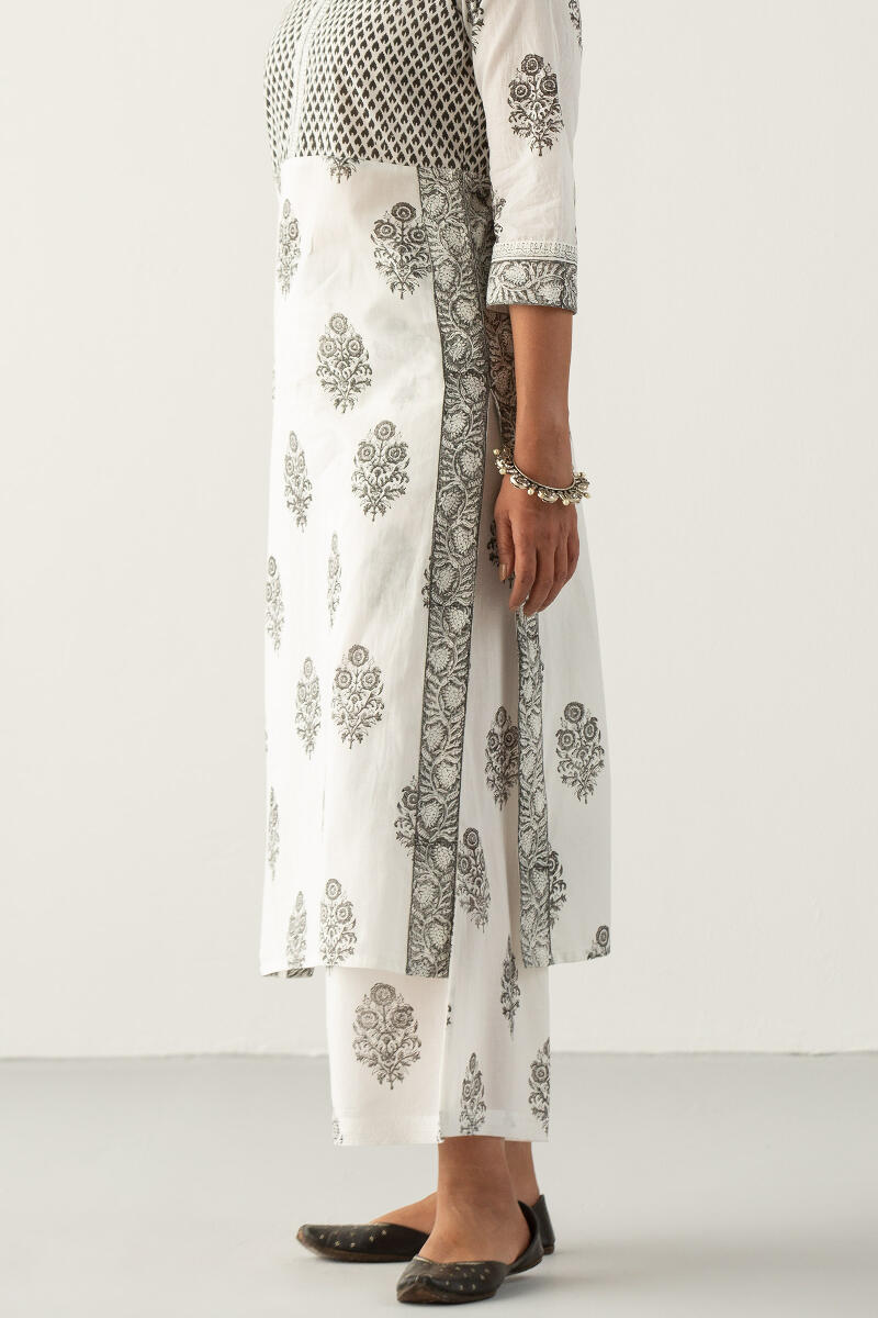 Mumtaz Zarina Kurta