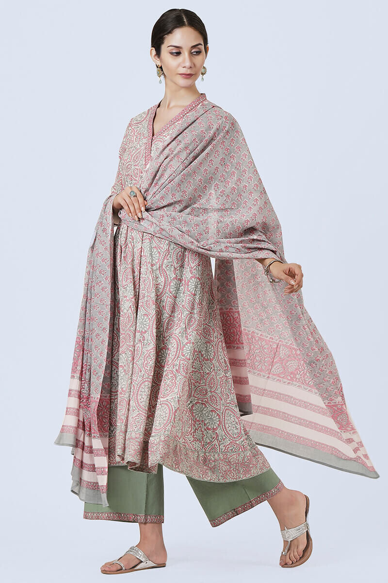 Green dupatta