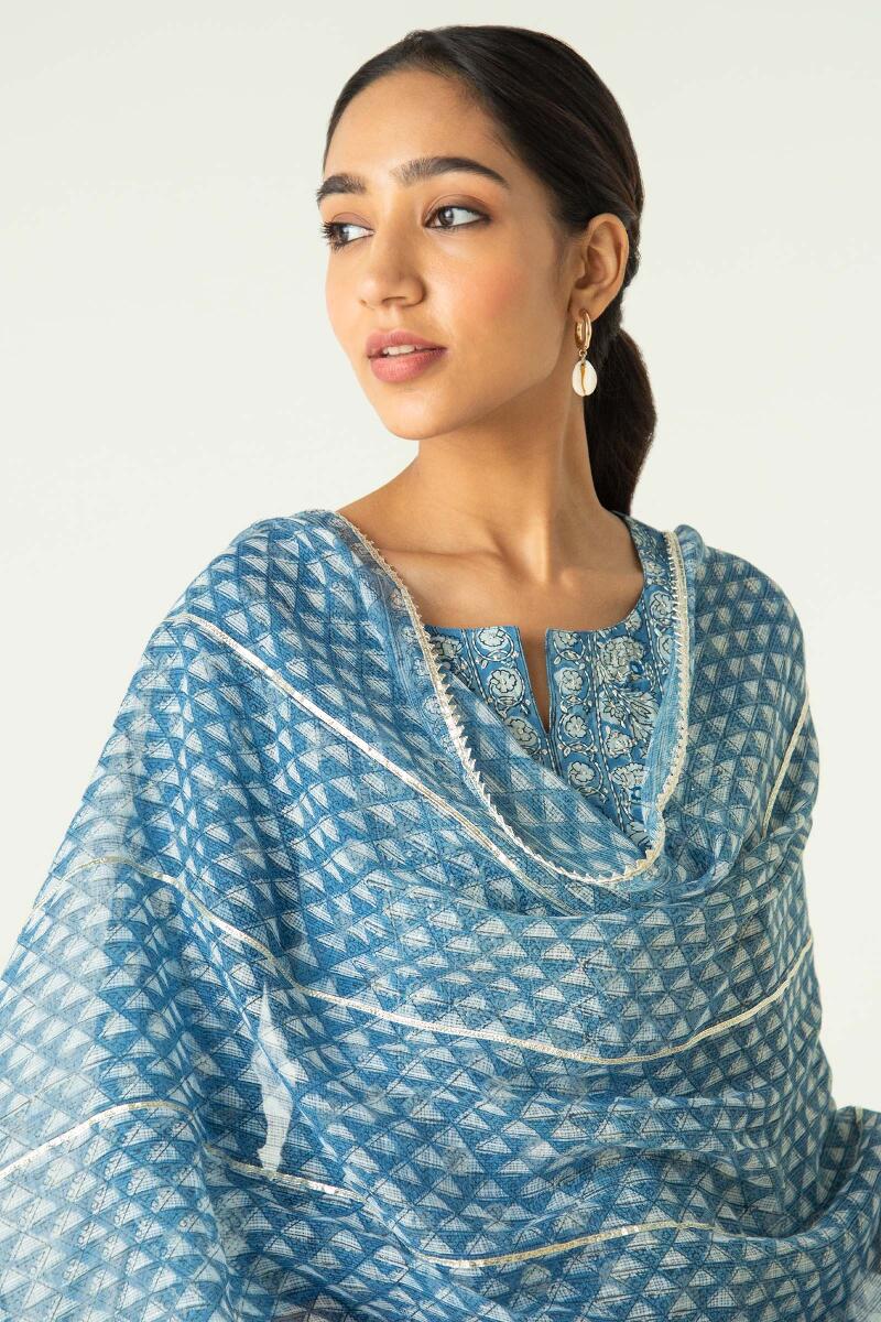 Noor Samrina Dupatta