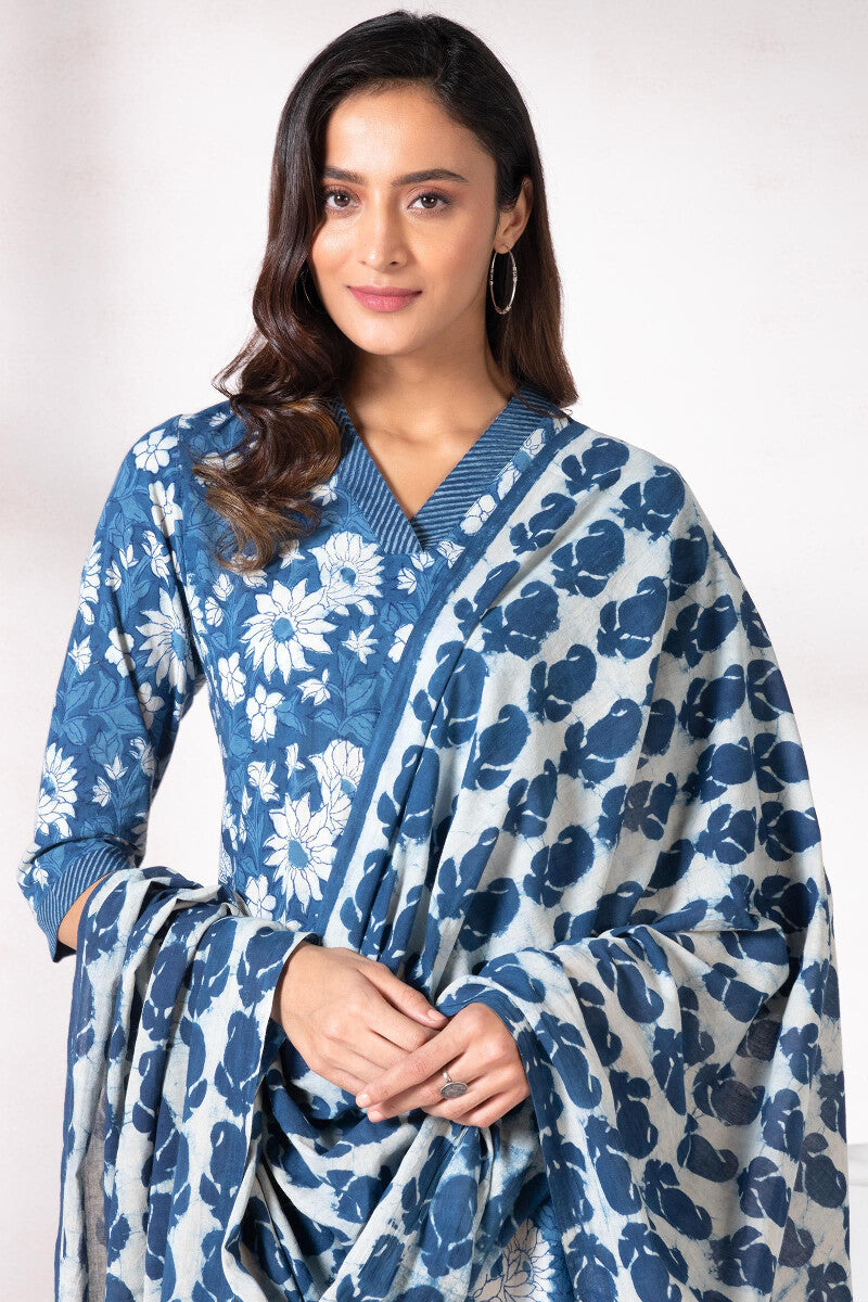 Noor Nazrina Indigo Dupatta