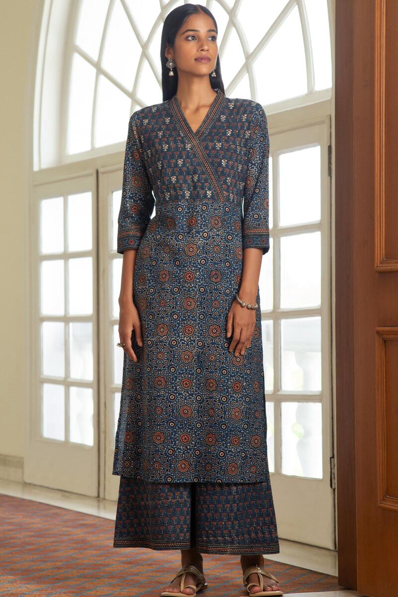 Sehra Mahek Ajrak Kurta
