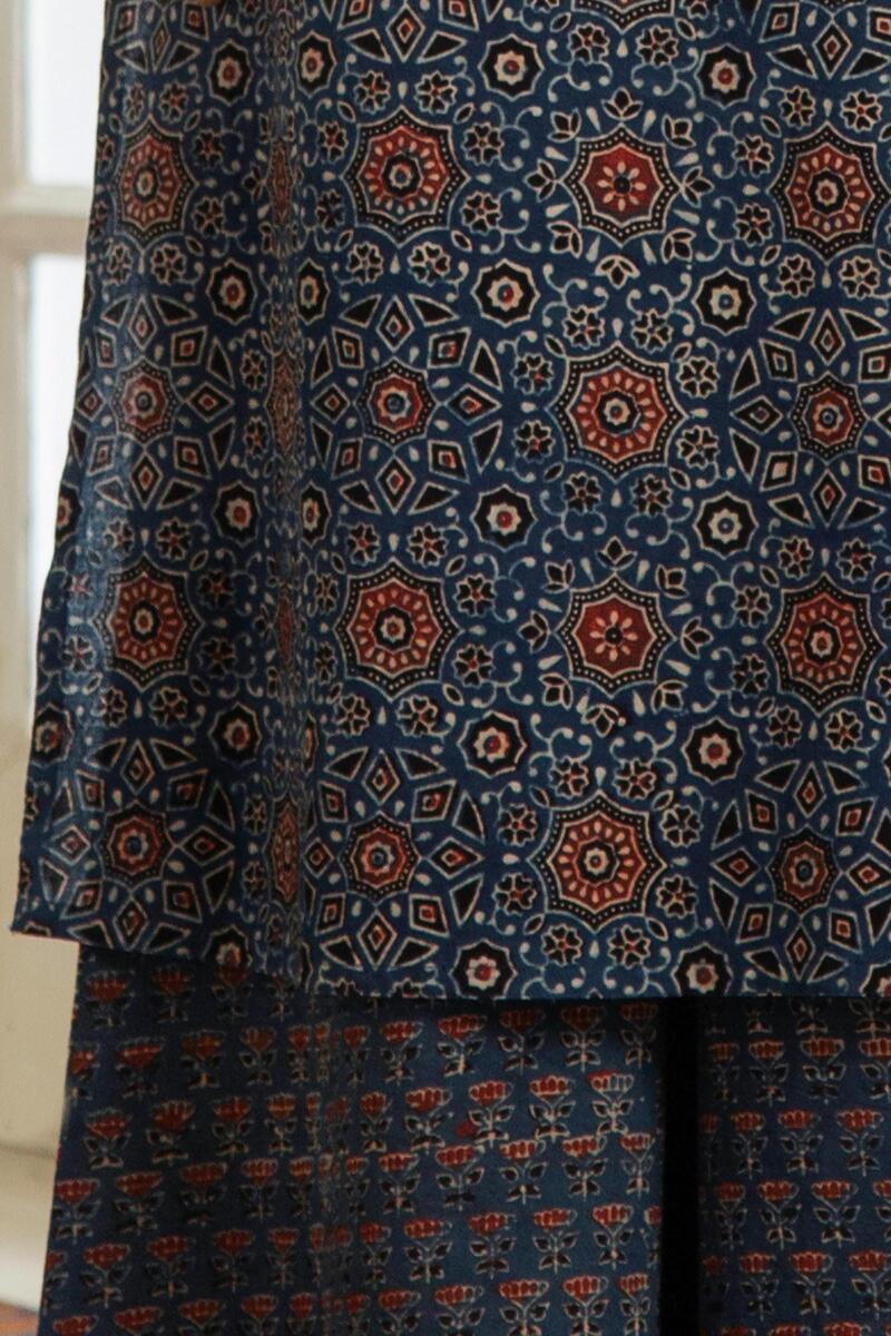 Sehra Mahek Ajrak Kurta