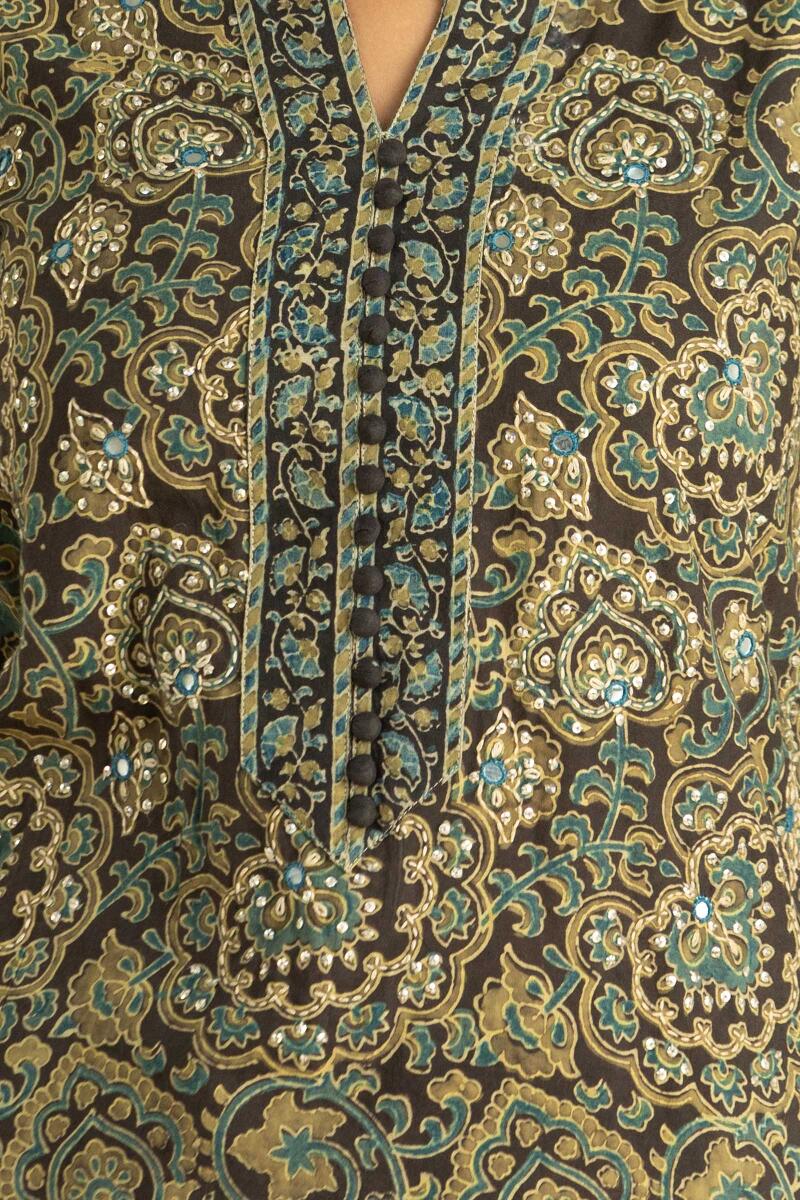 Sehra Zahira Kurta