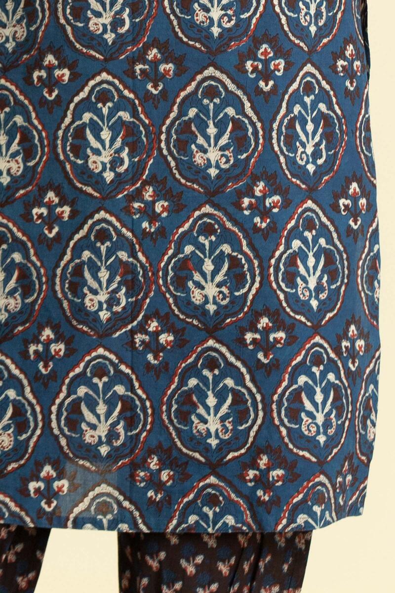 Sehra Fazeen Kurta
