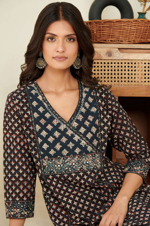 Sehra Jaya Bagru Kurta