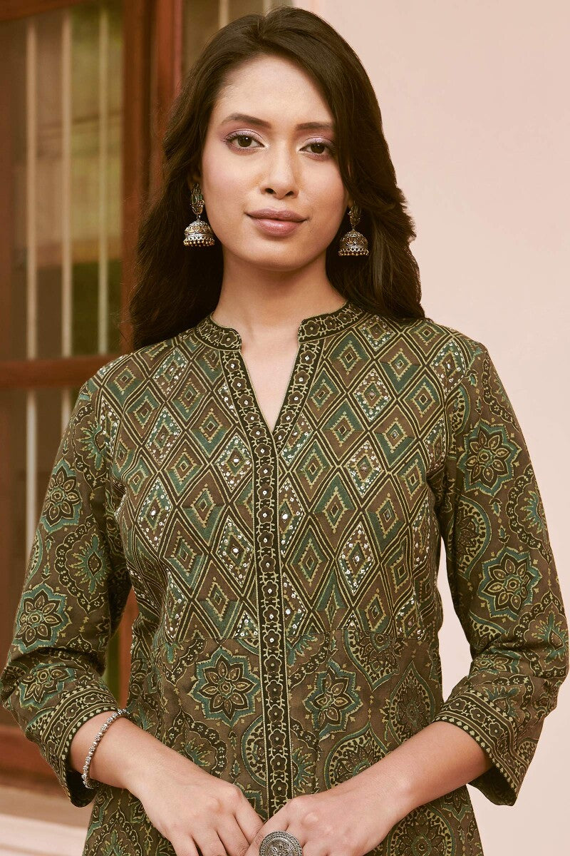 Mahroush Jia Ajrak Kurta
