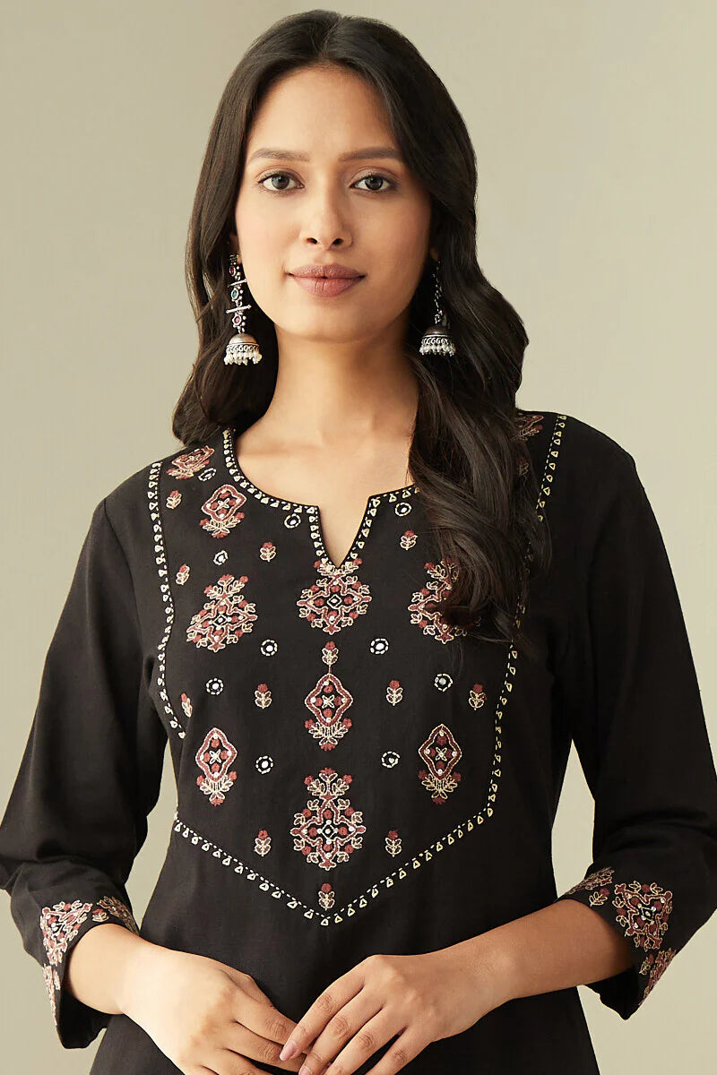 Roza Rumaisa Kurta