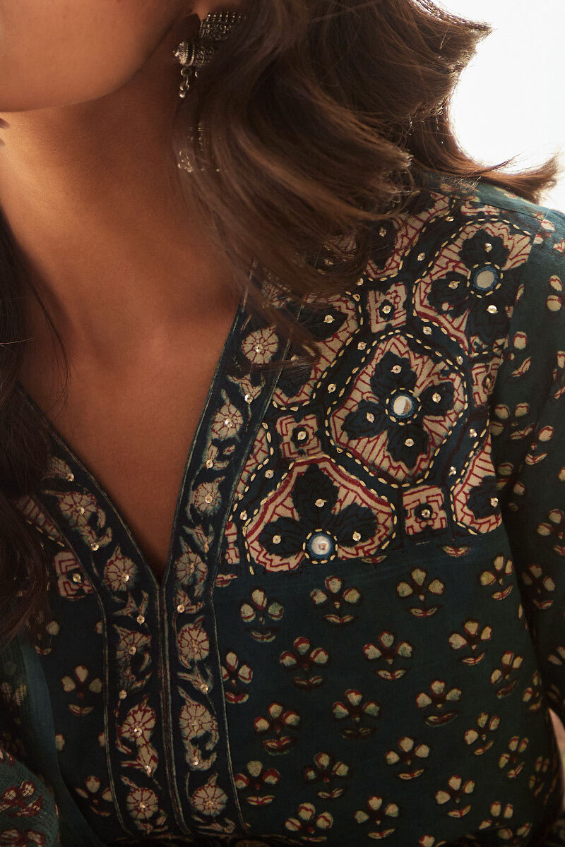 Sehra Nazimah Bagru Kurta