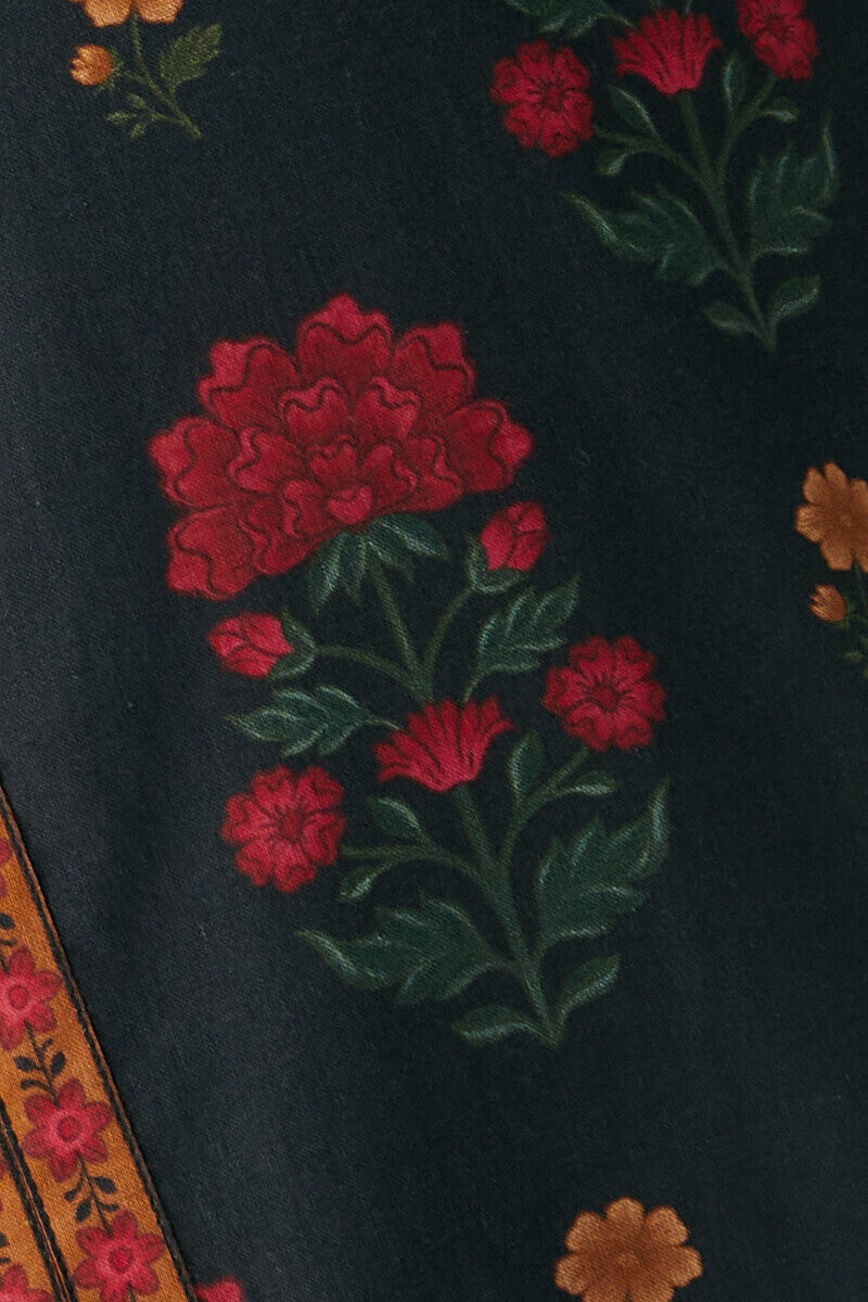 Mahnoor Zarina Kurta