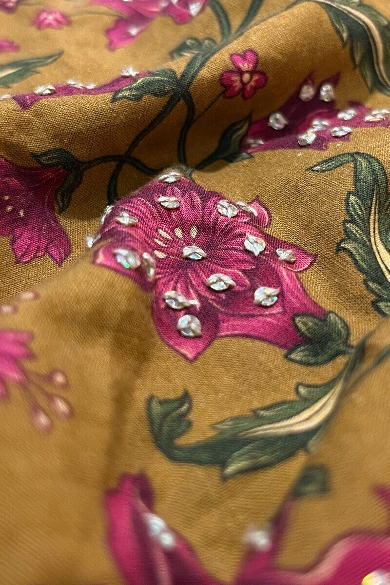 Mahnoor Meher Kurta
