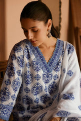 Surplus: Neelofar  Sanganeri Kurta