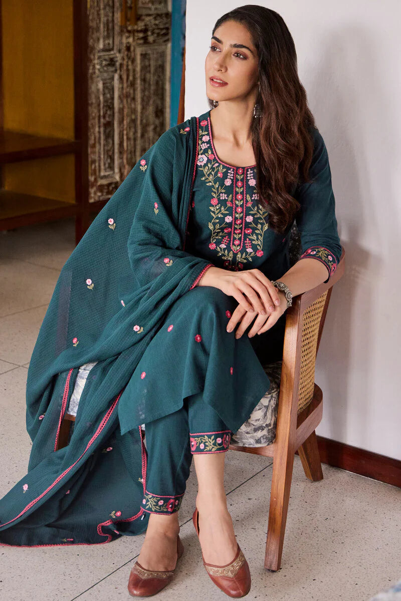 Surplus: Mehraab Maira Kurta