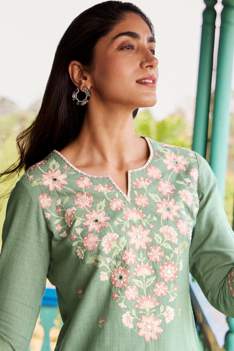 Mehraab Siya Kurta