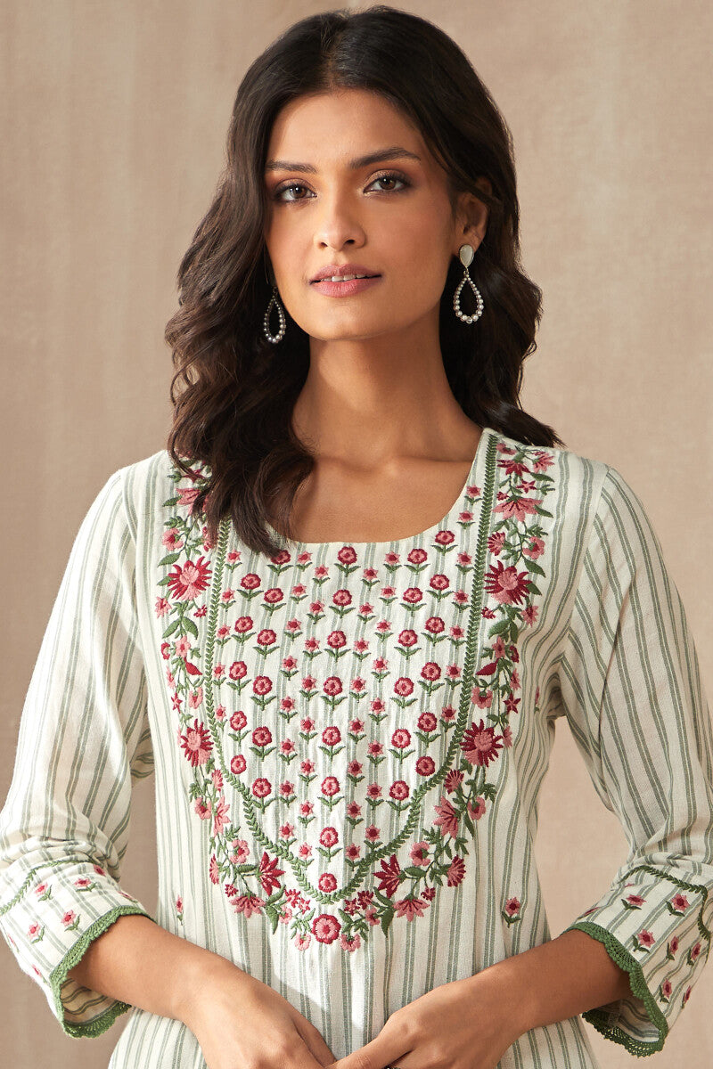 Gulbarg Faheema Kurta