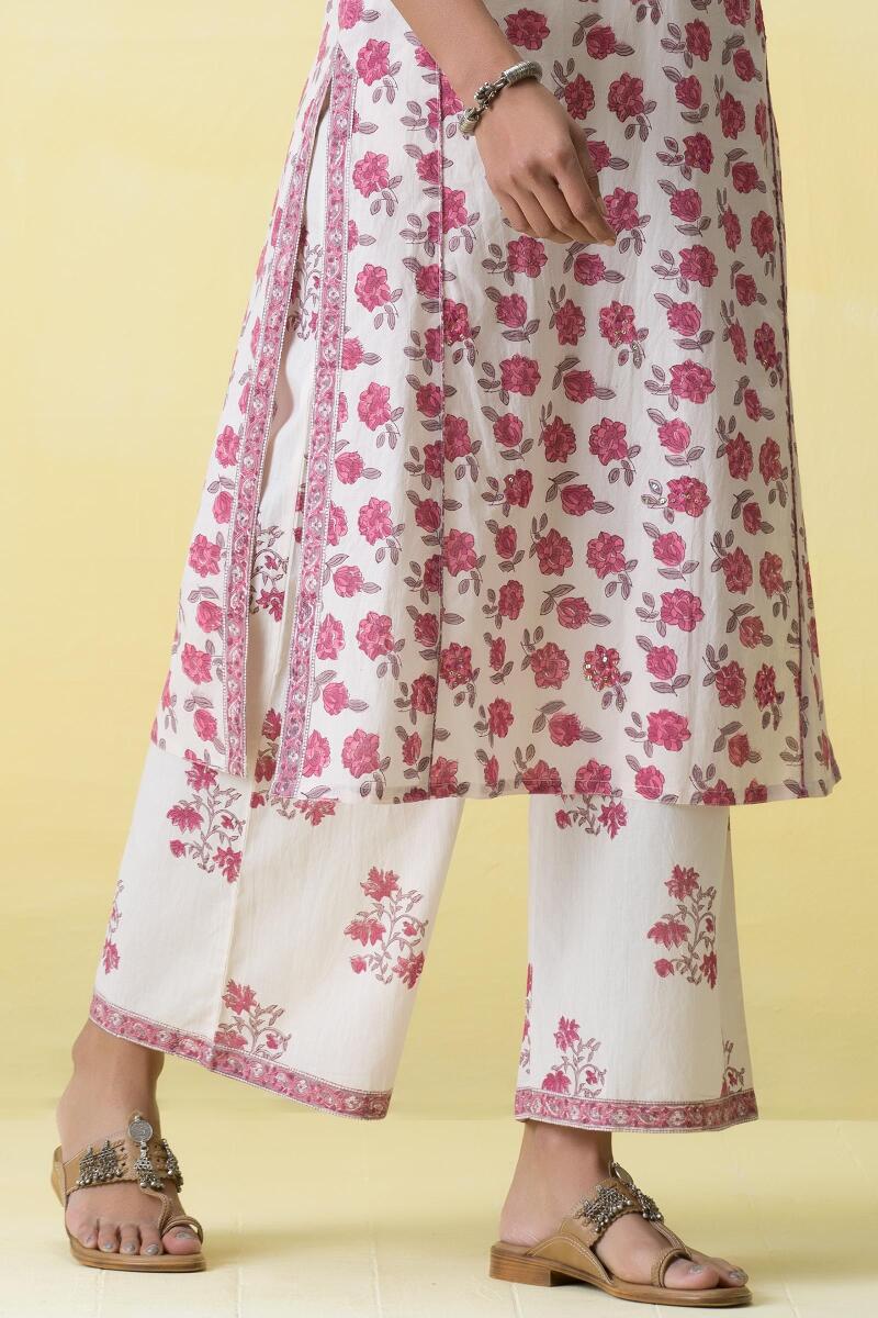 Gulbarg Mahnaz Kurta