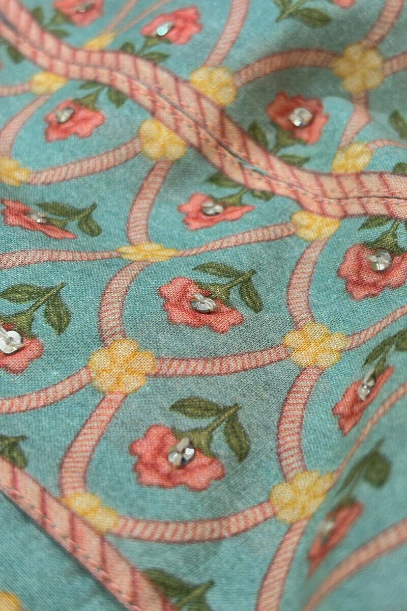 Surplus: Gulraiz Afsana Top