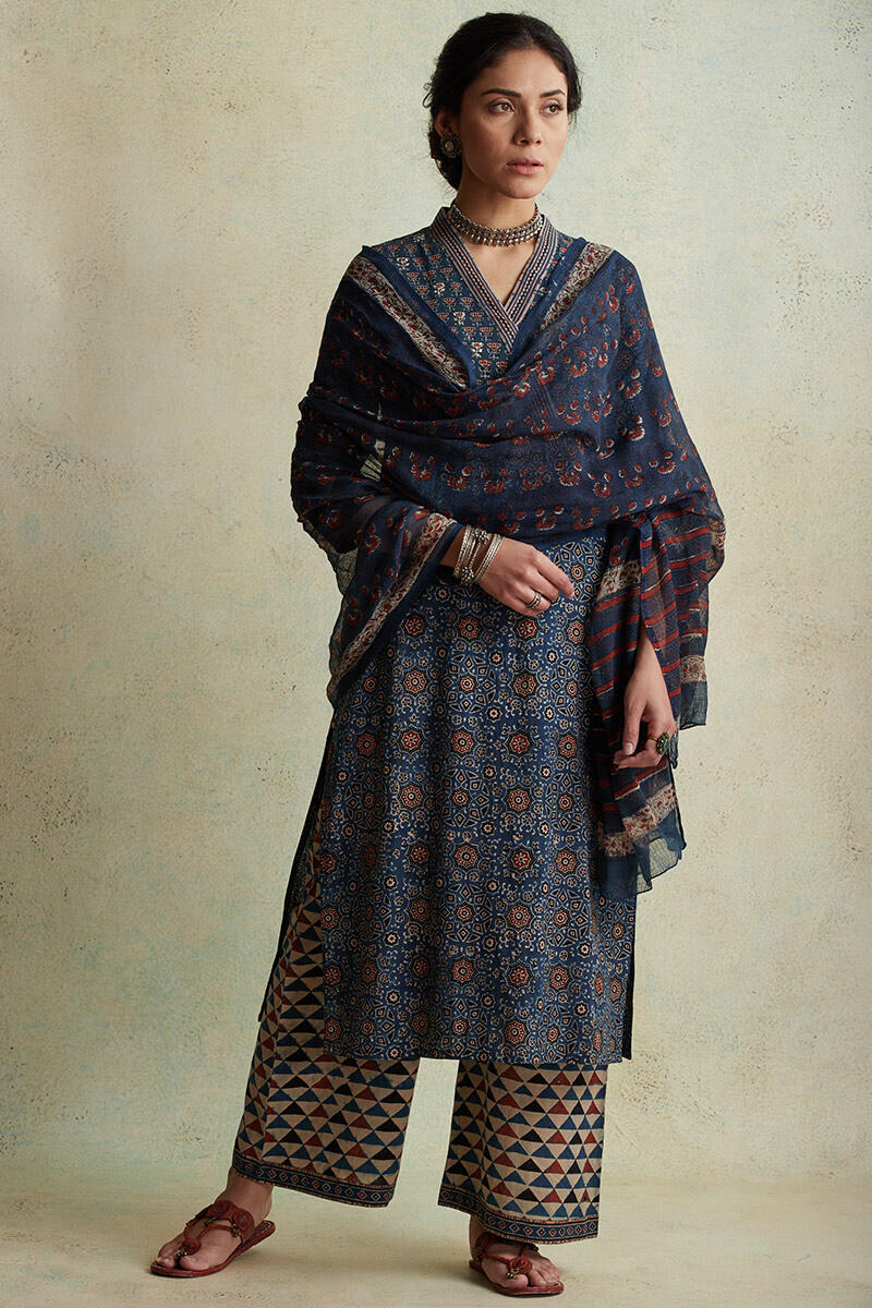 Firdaus Afroza Kurta