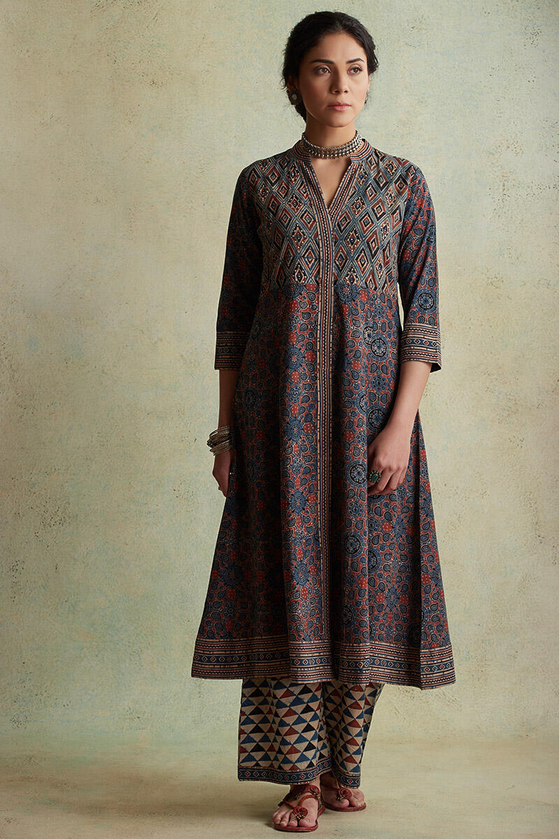 Firdaus Zinat Kurta