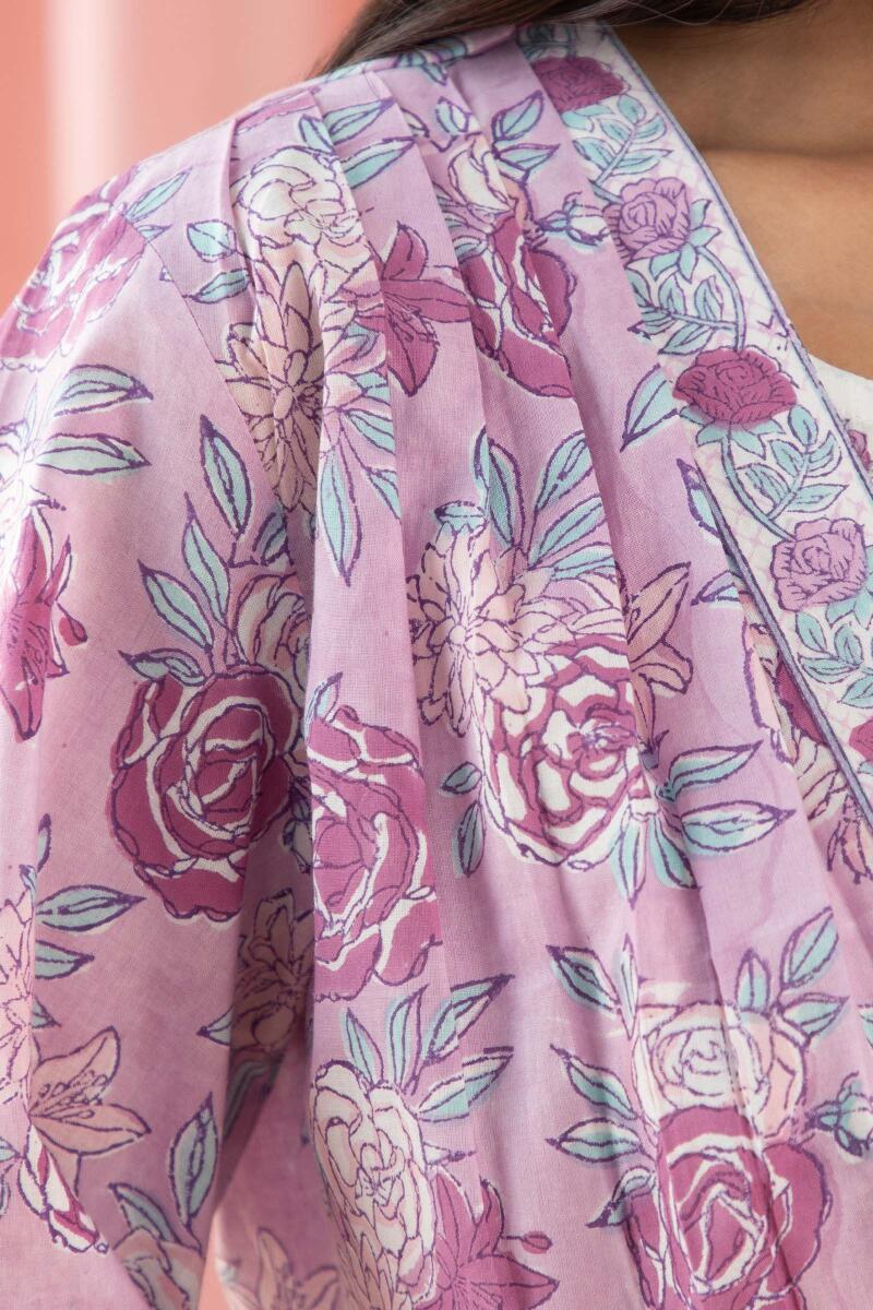 Gulbarg Aahana Kimono