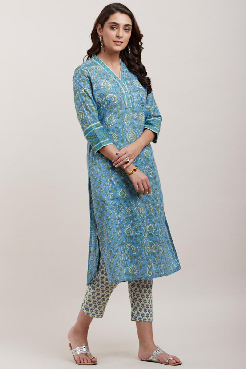 Gauhar Nameera Kurta